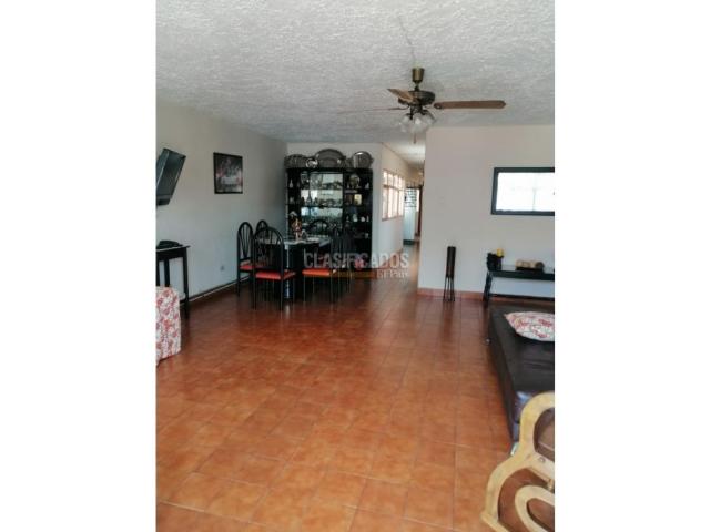 Casas, Venta en Santa Elena