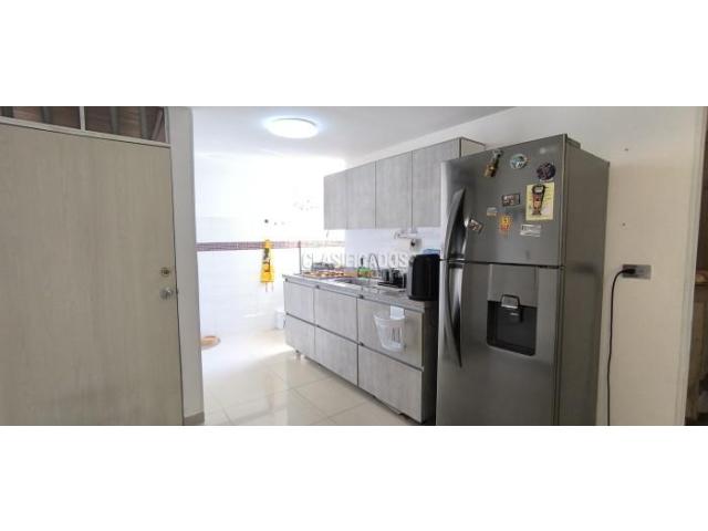 Apartamentos, Venta en Primero de Mayo