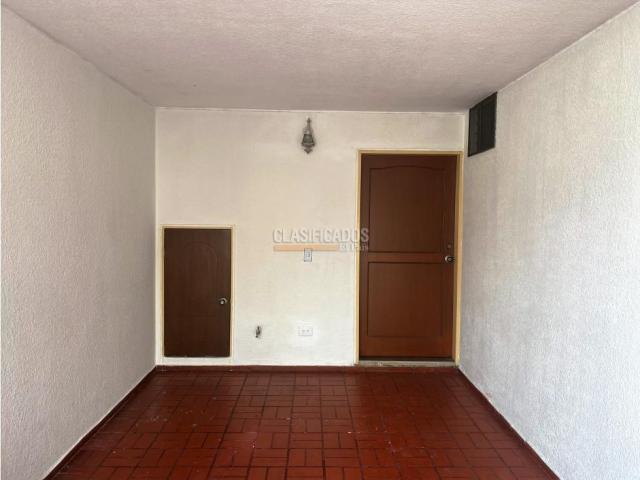 Casas, Venta en La Hacienda