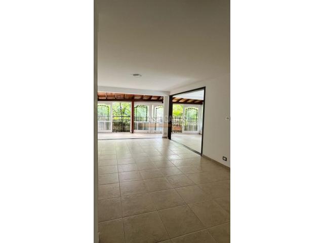 Casas, Venta en Ciudad Jardín