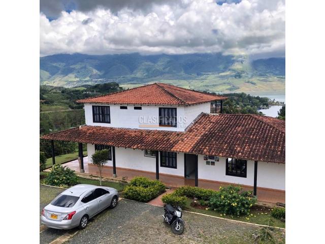 Casas, Venta en Calima (Darién)