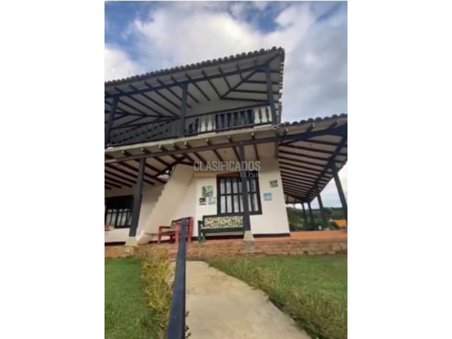 Casas, Venta en Calima (Darién)