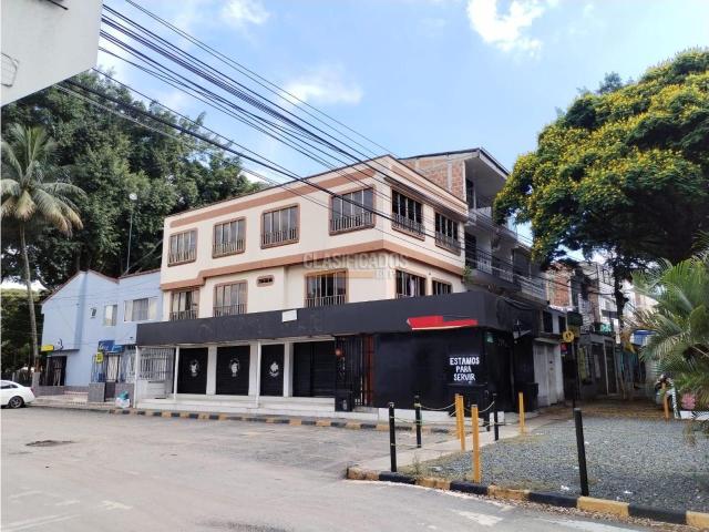 Locales y Bodegas, Alquiler en Ciudad 2.000