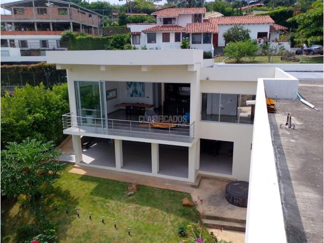 Casas, Venta en Bella Suiza