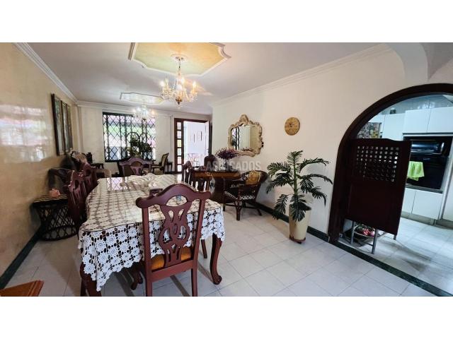 Casas, Venta en Pampalinda