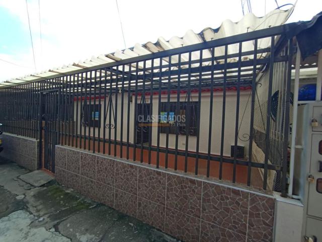 Casas, Alquiler en Salomia