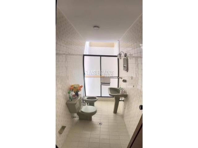 Casas, Venta en El Gran Limonar