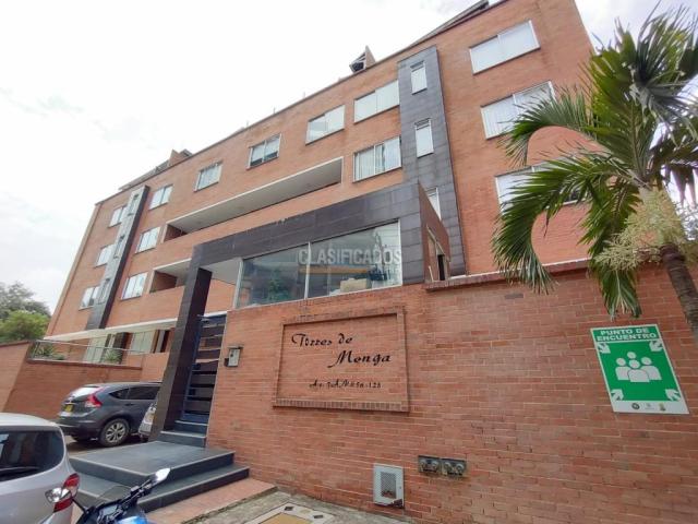 Apartamentos, Venta en Altos Menga