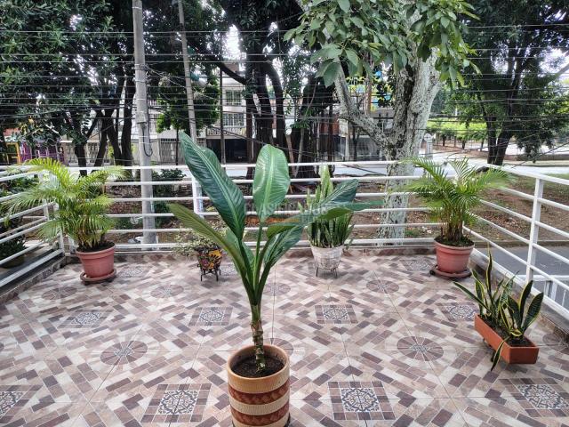 Casas, Venta en Paseo de los Almendros