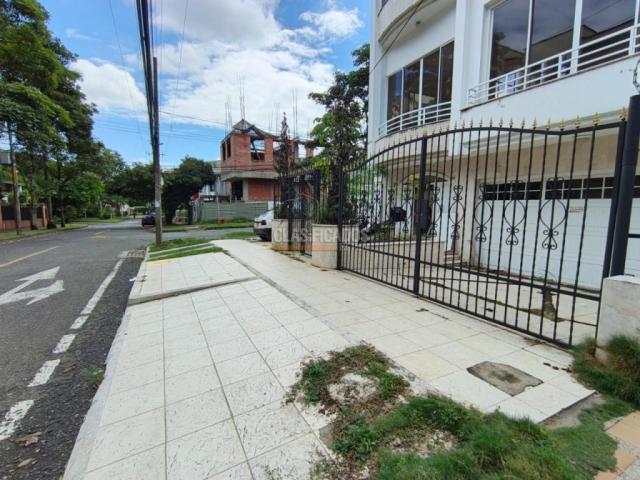 Casas, Venta en Ciudad Jardín