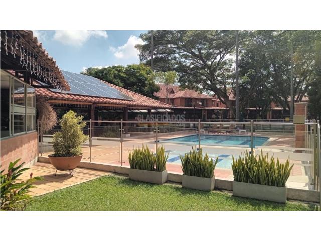 Casas, Venta en Reserva del Polo Club