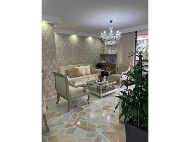 Apartamentos, Venta en Las Quintas de Don Simón