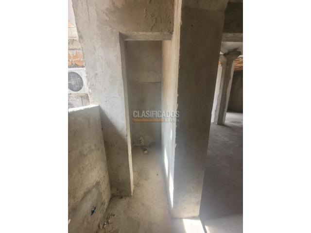 Locales y Bodegas, Alquiler en Centenario