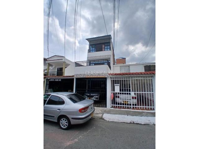 Casas, Venta en Palmeras del Norte