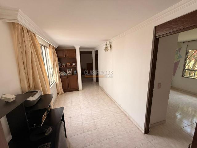 Apartamentos, Venta en Las Quintas de Don Simón