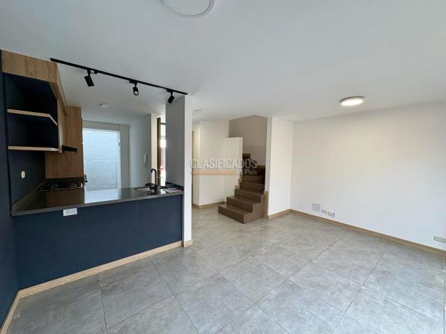 Casas, Alquiler en Ciudad Country