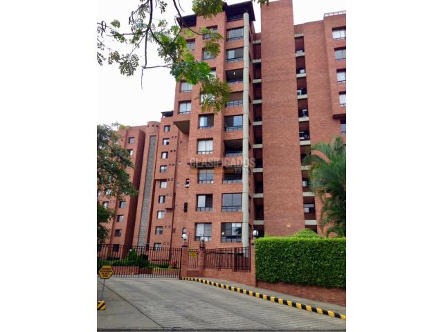 Apartamentos, Venta en Ciudad Jardín