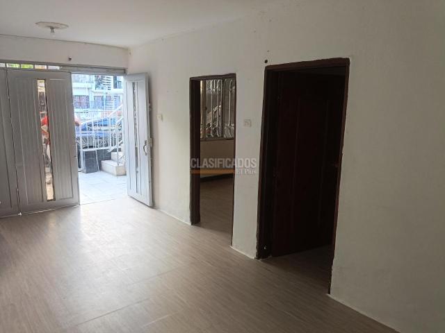 Casas, Alquiler en Nueva Floresta