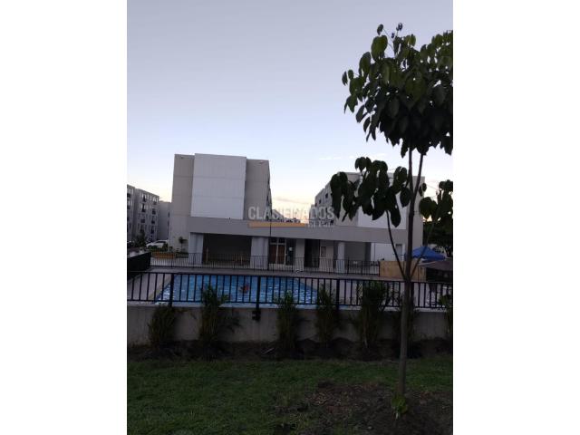 Apartamentos, Venta en Yumbo