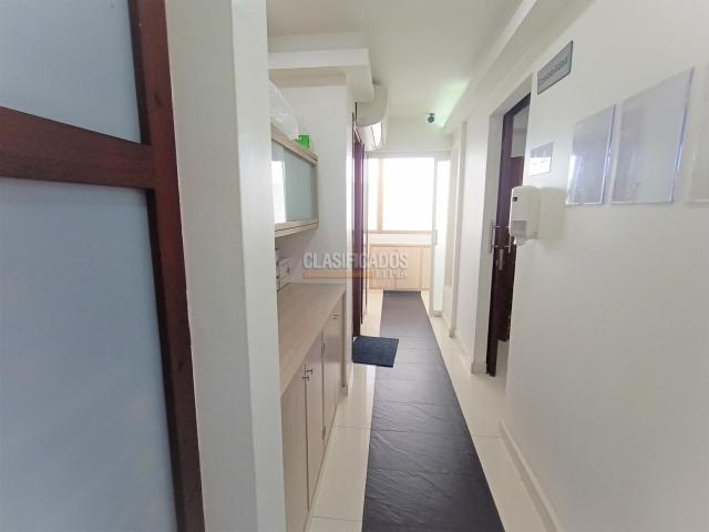 Oficinas y Consultorios, Venta en Capri