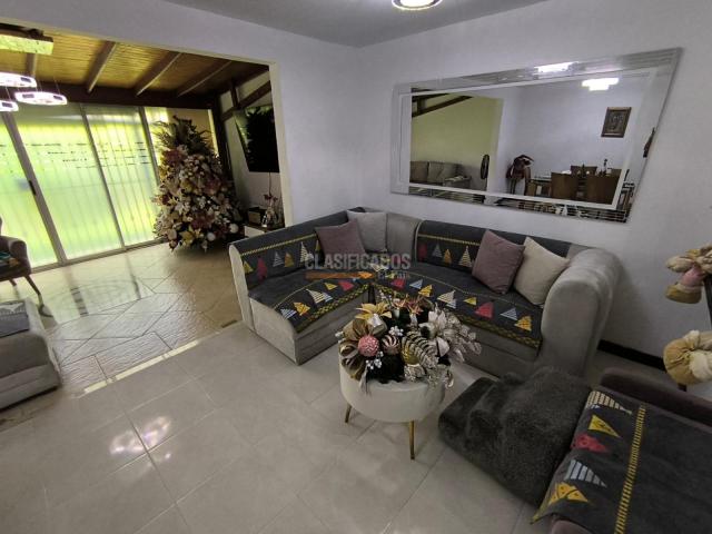 Casas, Venta en Valle del Lili