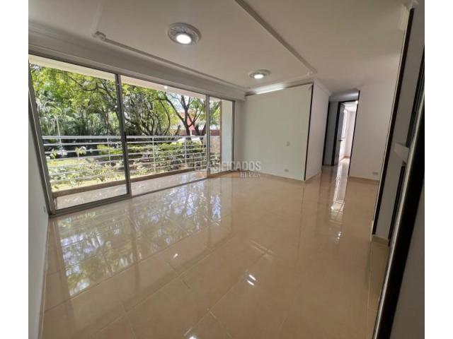 Apartamentos, Venta en Valle del Lili