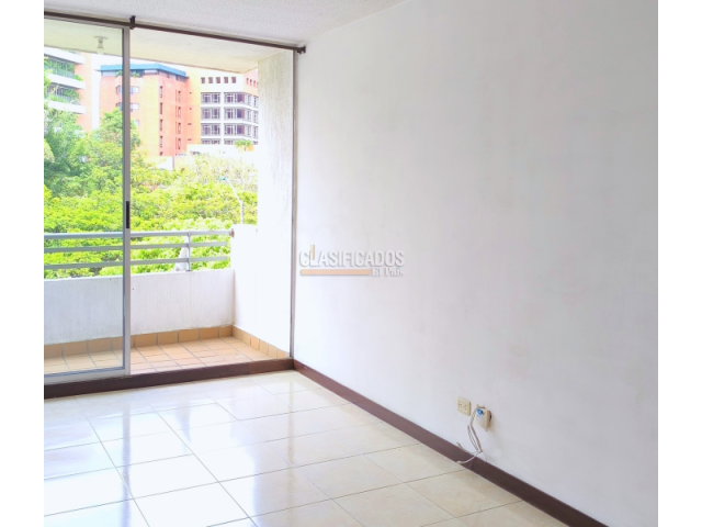 Apartamentos, Venta en Valle del Lili