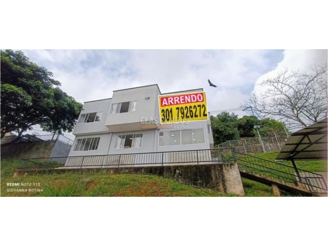 Casas, Alquiler en Bella Suiza