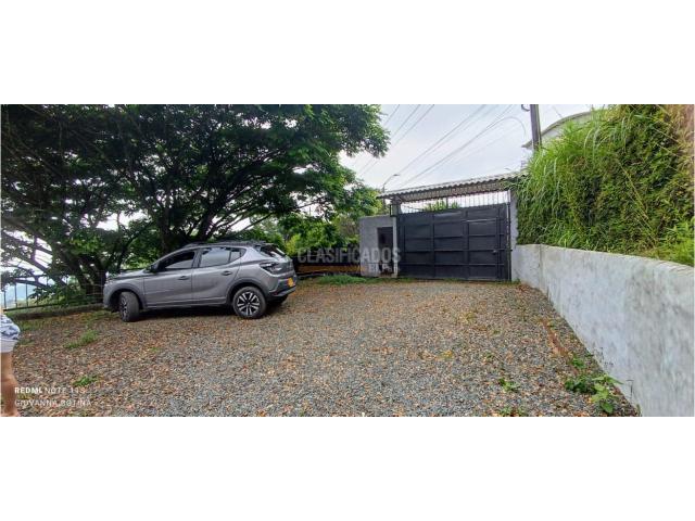 Casas, Alquiler en Bella Suiza