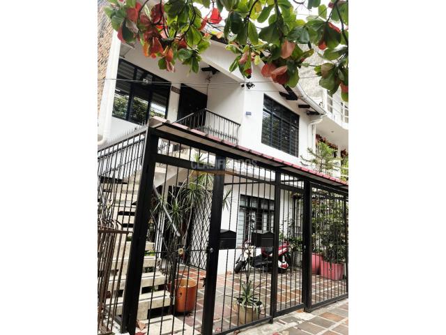 Casas, Alquiler en El Dorado