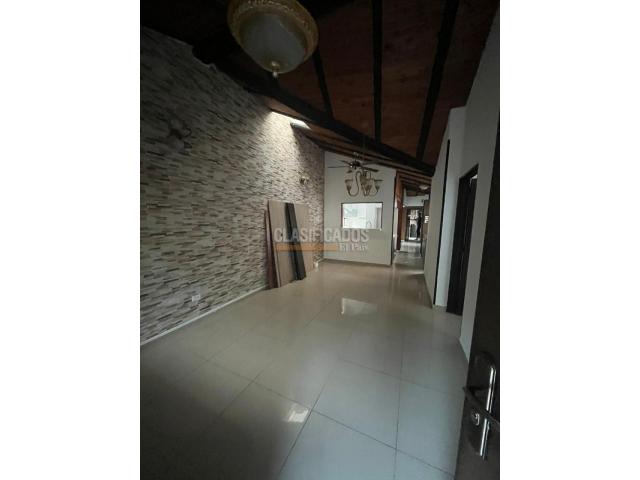 Casas, Alquiler en El Dorado