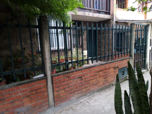 Casas, Venta en Villa del Lago