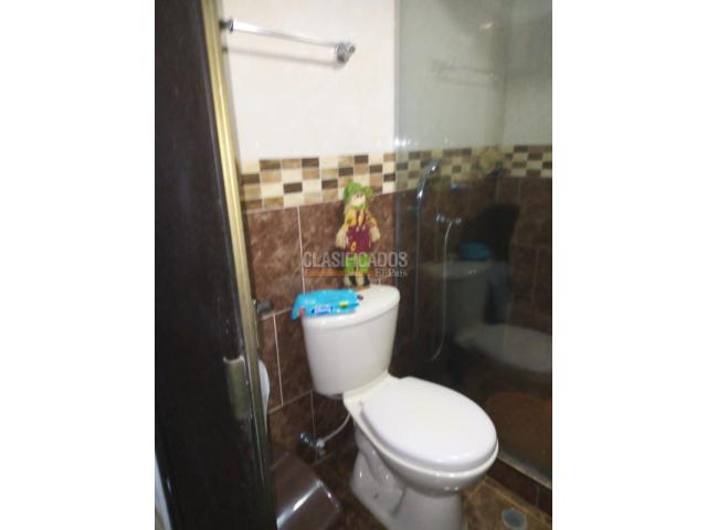 Casas, Venta en Villa del Lago