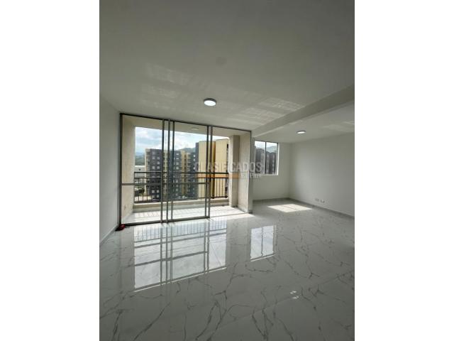 Apartamentos, Venta en Yumbo