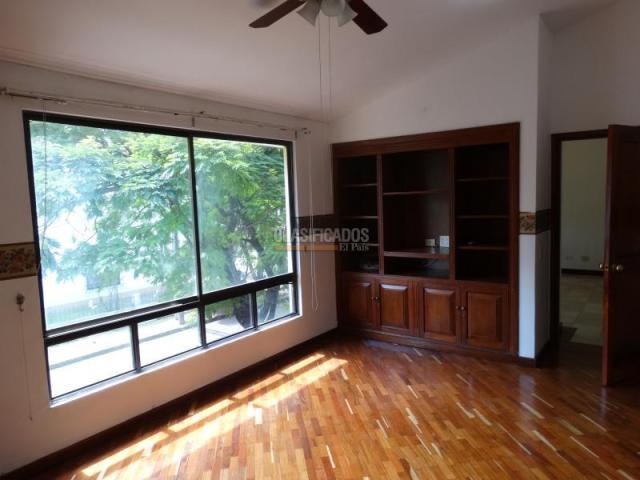 Casas, Venta en Prados del Norte