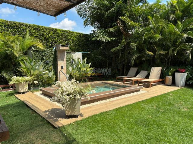 Casas, Venta en Altos de Pance