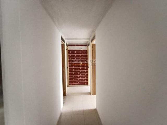 Apartamentos, Alquiler en Comfenalco