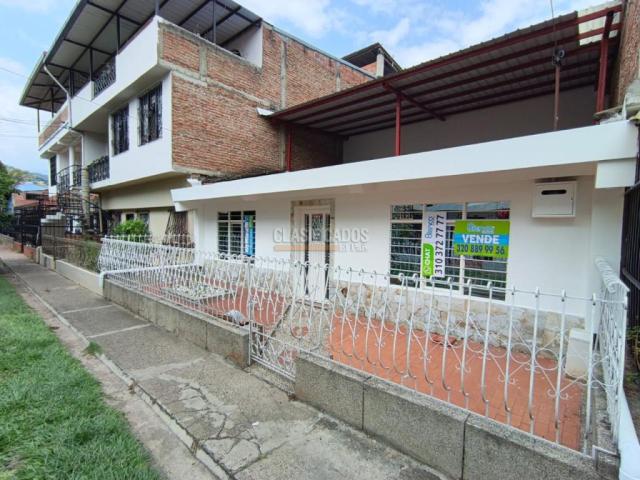 Casas, Venta en Los Farallones