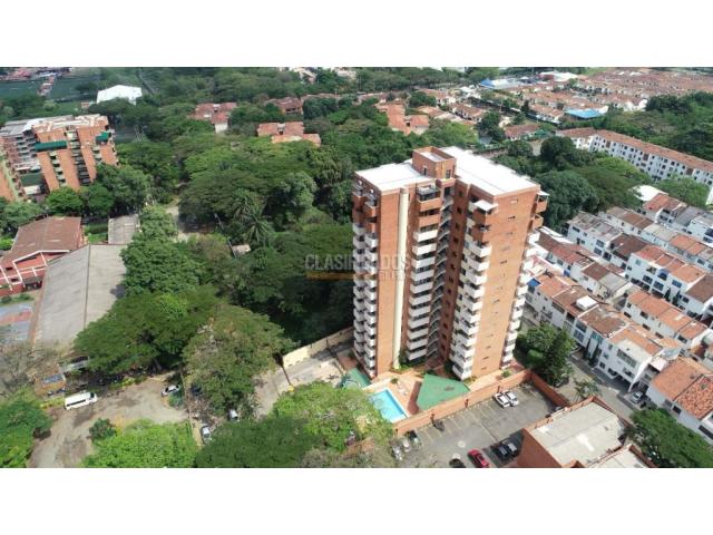 Apartamentos, Venta en Las Quintas de Don Simón