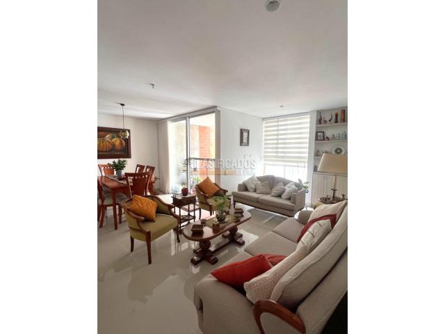 Apartamentos, Venta en Santa Anita