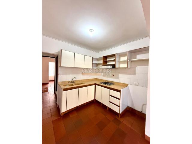 Apartaestudios, Alquiler en Primero de Mayo