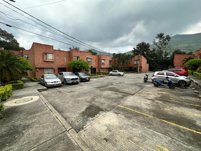 Casas, Venta en Yumbo