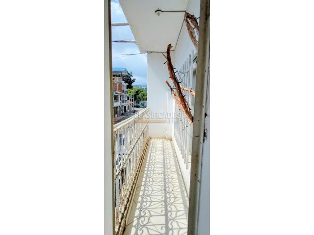 Casas, Venta en Belisario Caicedo