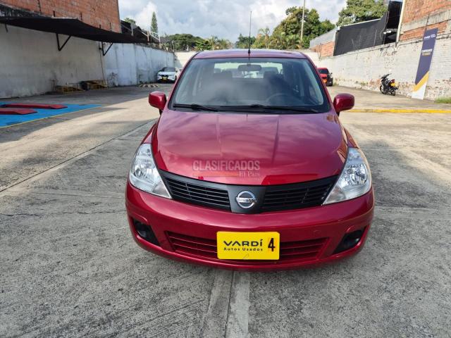 Nissan Tiida 2015