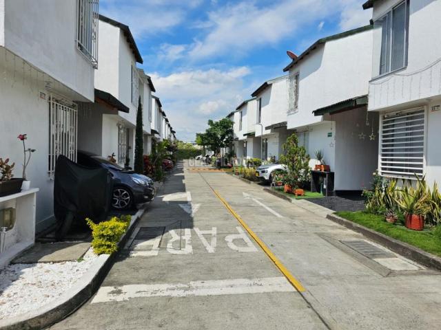 Casas, Alquiler en Palmira