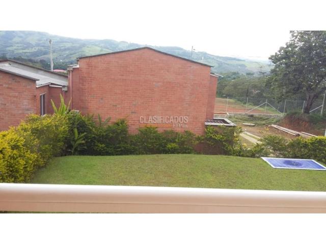 Casas, Venta en Calima (Darién)