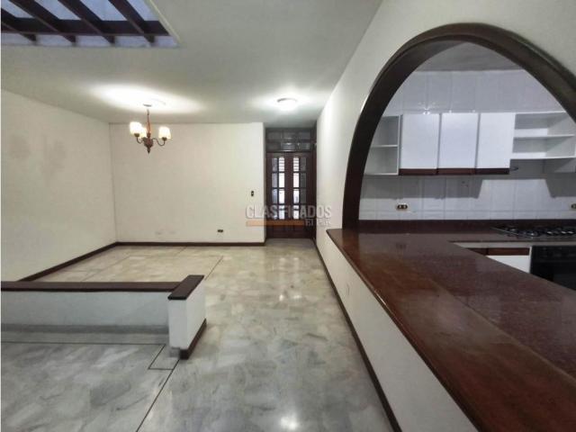 Apartamentos, Venta en Ciudad Jardín