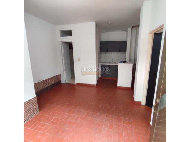 Apartamentos, Alquiler en La Rivera