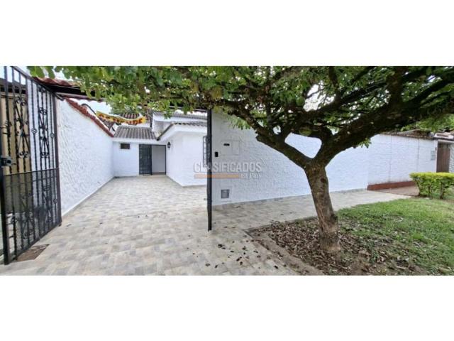 Casas, Venta en El Refugio