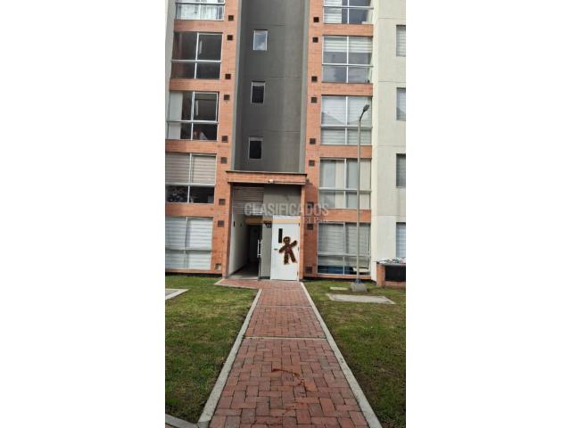 Apartamentos, Alquiler en Chía